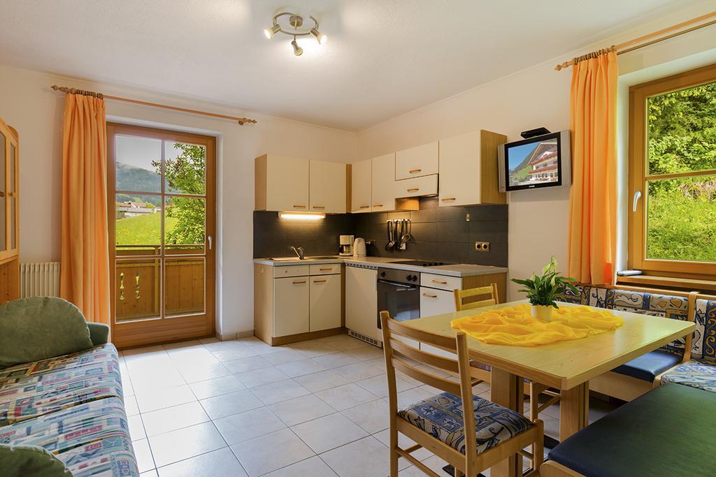 Garni Bergland Bed & Breakfast Racines Eksteriør bilde